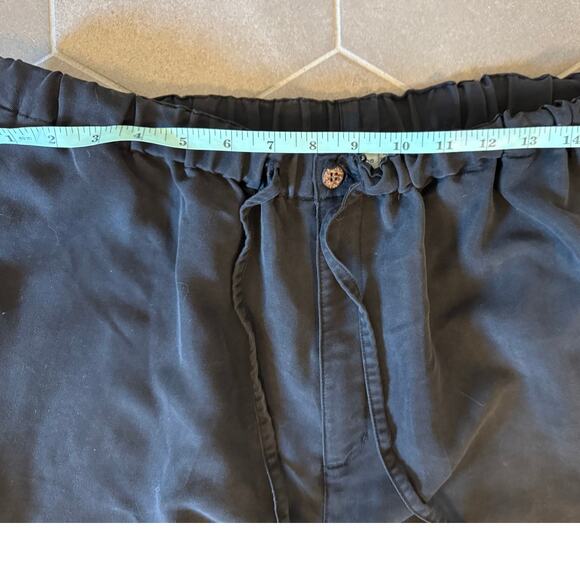 White Stag Wide Leg Crop Pants Size 14-16 Gray Drawstring Pockets 22" Inseam - Picture 2 of 4